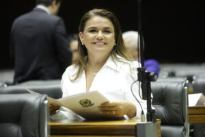 Deputada Helena Lima
